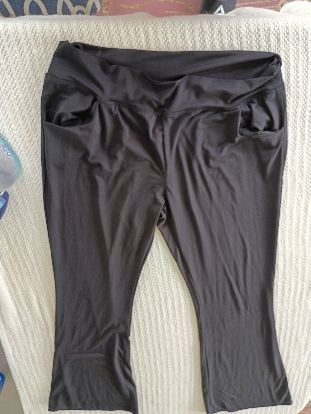 FAVOLOOK Women's Black Capri Leggings 2XL